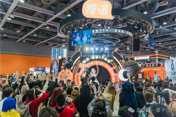二次元AI新玩具破圈走红!短短几个月100万MAU