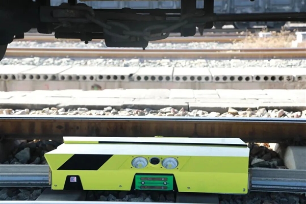 8倍于复兴号标准动车组!超长火车震撼再现:到底有多少节车厢