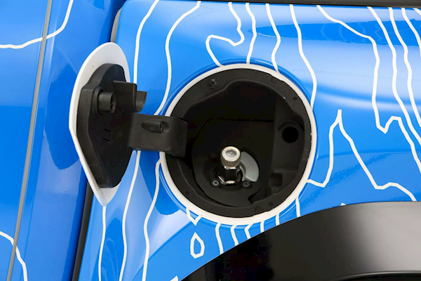 排出来的“废水”能洗澡！丰田推出全新氢动力皮卡