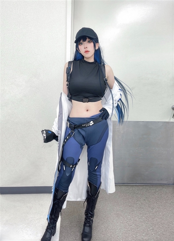 日本性感小姐姐Cos尼尔2B：非常吸睛