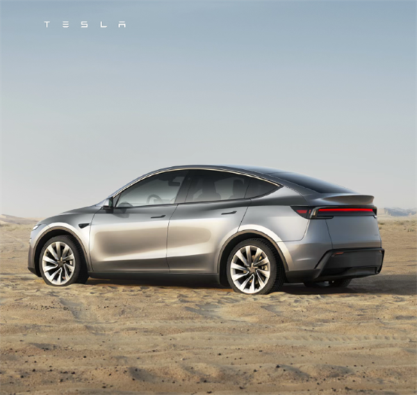 28.85万 续航最长的特斯拉Model Y上市:78电池能跑821km