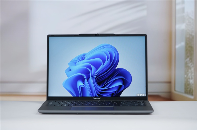 奥睿科Obook超能本评测：外设龙头的跨界作品 设计独特充满品牌特点