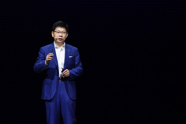 余承东感谢鸿蒙合作伙伴:是大家的坚持把不可能变成可能