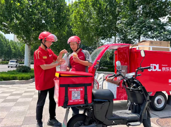 全国首家“现代骑手学院”成立:骑手入学不限学历、不限年龄