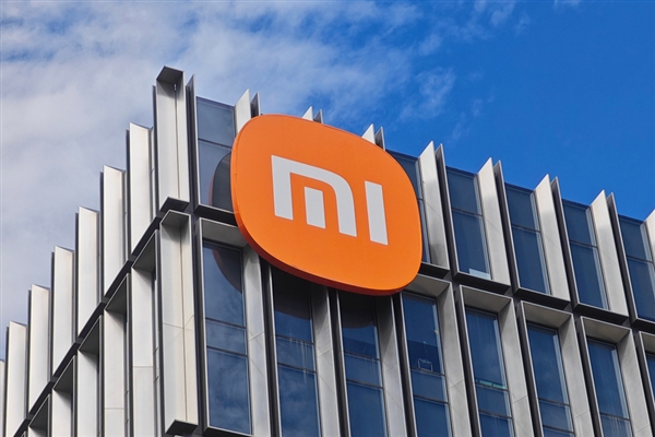 雷军辟谣“小米不让农民卖小米”：我在农村长大 怎么可能不让农民卖小米